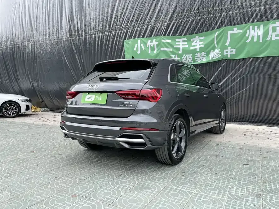 Audi Q3 2022 35 TFSI Fashionable and Dynamic 2023 — миниатюра 2