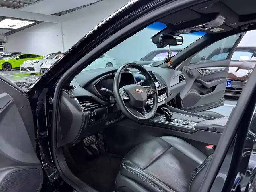 Cadillac CT5 2023 28T Luxury Edition (Standard Edition) 2023 — миниатюра 2
