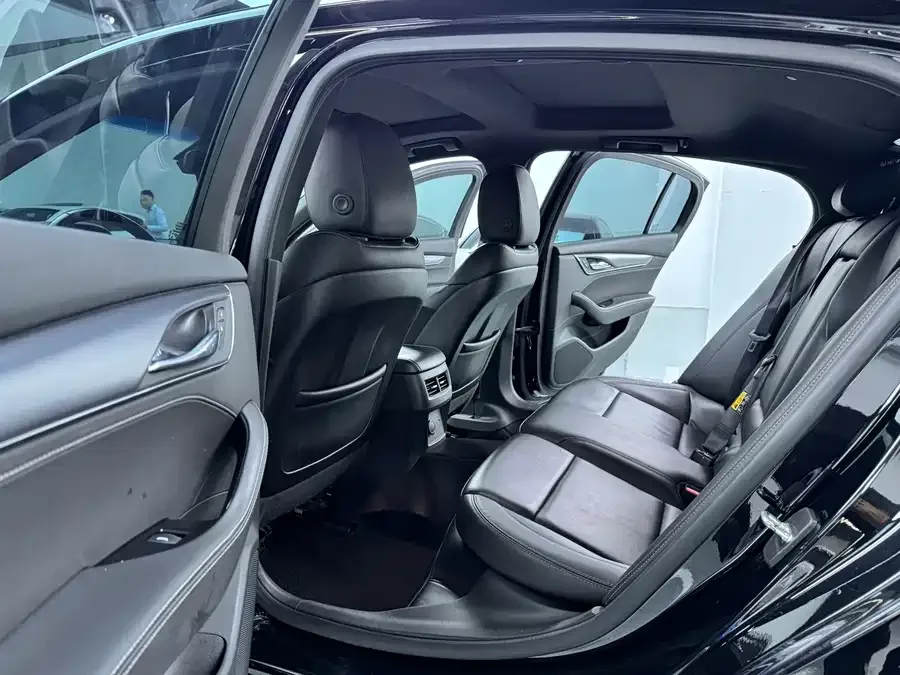 Cadillac CT5 2023 28T Luxury Edition (Standard Edition) 2023 — миниатюра 4