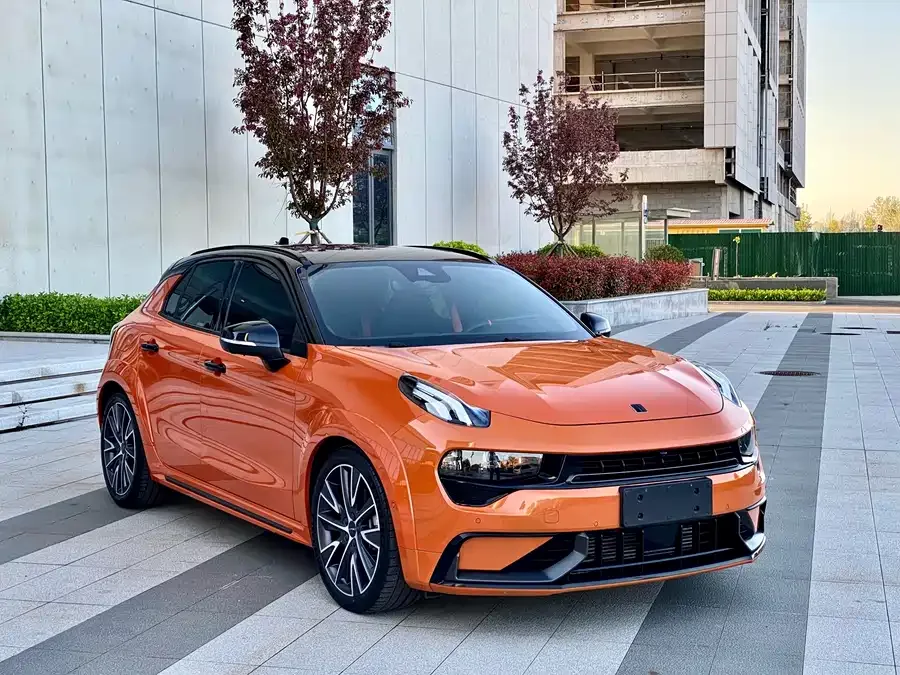 Lynk & Co 02 Hatchback Lynk & Co 02 Hatchback 2021 2.0TD Halo 2022 — миниатюра 3