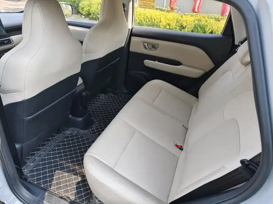 Wuling Bingo PLUS Wuling Bingo PLUS 2024 401km Flagship Edition Four-seater Edition 2026 — миниатюра 3