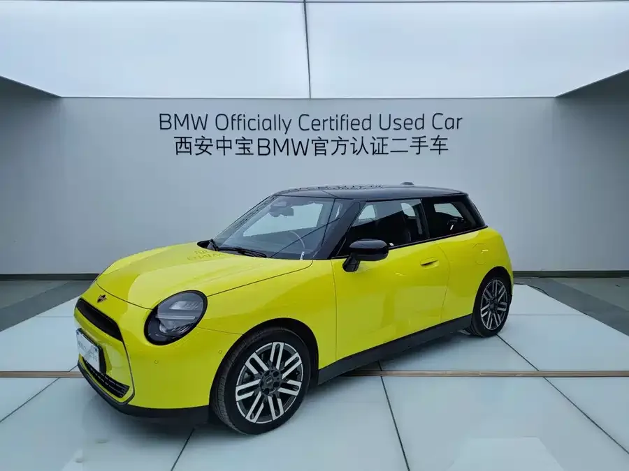 MINI electric COOPER 2024 MINI Cooper E Electric: 456km Range, a Big Player 2024 — фото 1, купить с доставкой в Москву