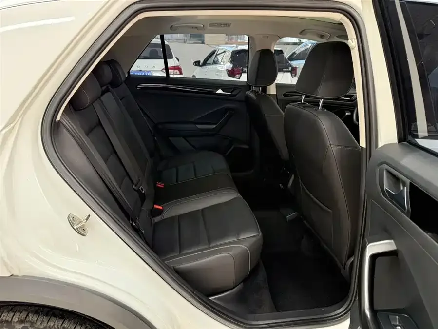 Volkswagen T-ROC T-ROC 2022 280TSI DSG 2WD Comfort PLUS 2023 — миниатюра 4