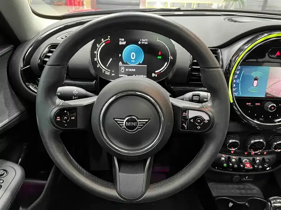 MINI CLUBMAN MINI CLUBMAN 2022 1.5T COOPER Connoisseur 2022 — миниатюра 3