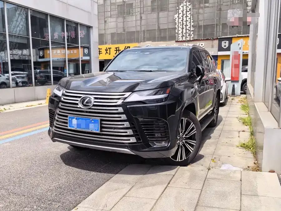 Lexus LX 2025 700h Territory Edition 2026 — фото 1, купить с доставкой в Москву