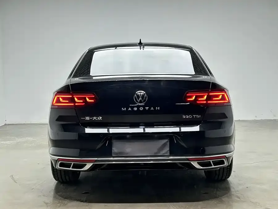Volkswagen Magotan Magotan 2023 2 million commemorative edition 330TSI DSG luxury model 2023 — миниатюра 2