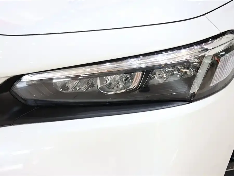Honda Civic 2022 Civic 240TURBO CVT Power Control Edition 2022 — миниатюра 4