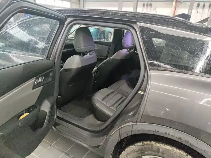 Citroen Versailles C5 X Versailles C5 2023 — миниатюра 2