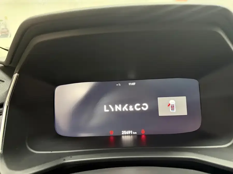 Lynk & Co 06 EM-P Lynk & Co 06 EM-P 2023 1.5T Remix PHEV Pro 2023 — миниатюра 4