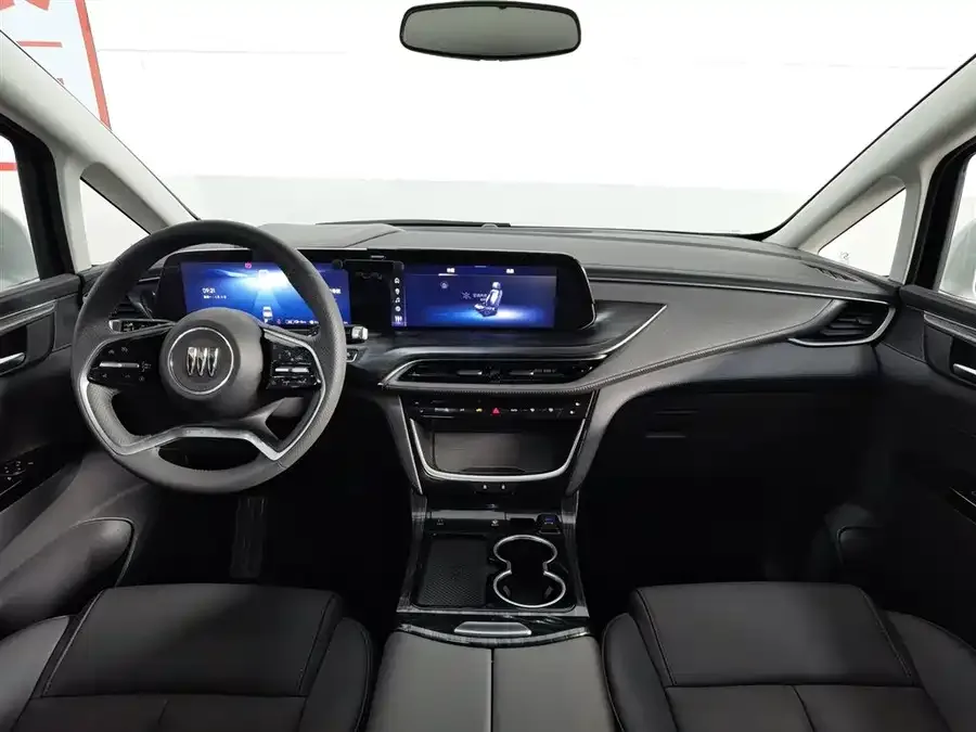 Buick GL8 New Energy Buick GL8 PHEV 2025 Land Cruiser First Edition 2025 — миниатюра 2