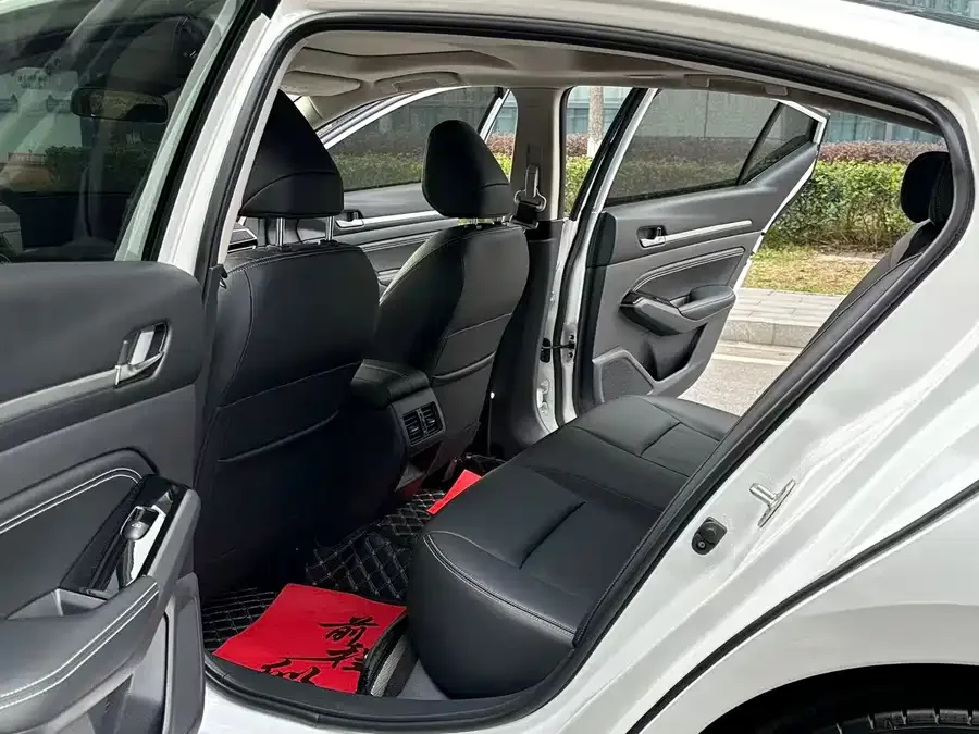 Nissan Altima 2025 Teana 2.0L XL-TLS Enjoy Edition 2025 — миниатюра 4