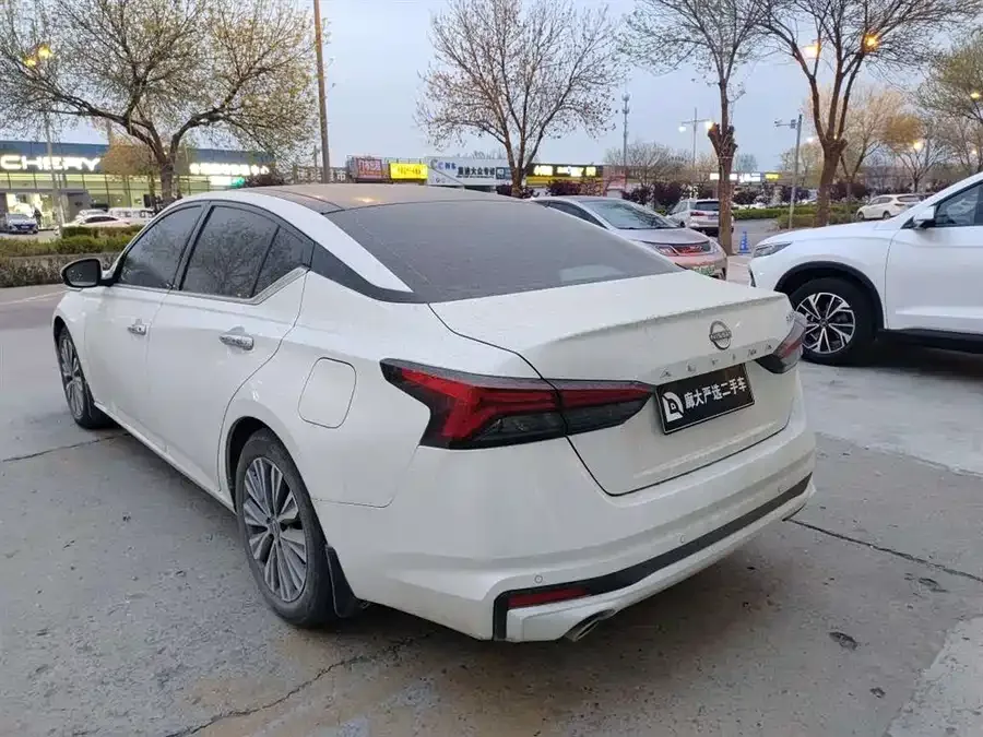 Nissan Altima 2022 Teana 2.0L XL-TLS Enjoy Edition 2024 — миниатюра 4