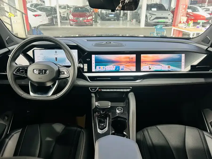 Geely Monjaro Xingyue L 2024 2.0TD DCT EVO 2WD Changfeng Edition 2025 — миниатюра 4