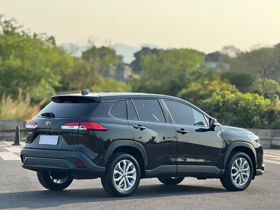 Toyota Frontlander Fenglanda 2024 2.0L CVT Elite Edition 2024 — миниатюра 4