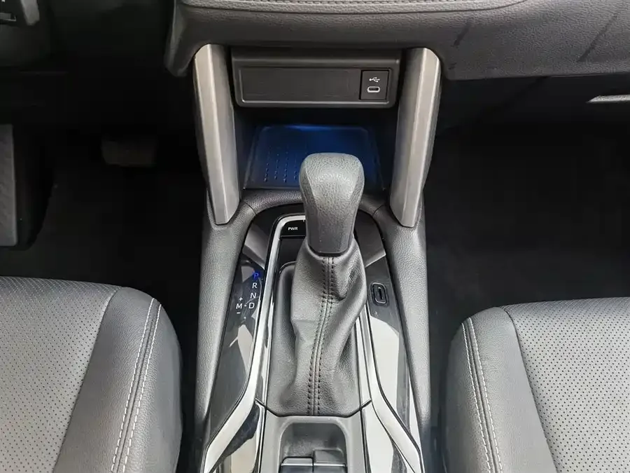 Toyota Frontlander Fenglanda 2024 2.0L CVT Elite Plus Edition 2025 — миниатюра 4