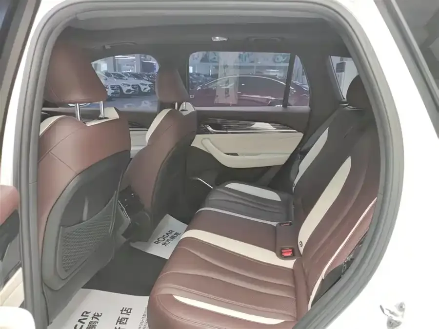 Geely Monjaro Xingyue L 2021 2.0TD DCT EVO 2WD Premium Edition 2023 — миниатюра 4