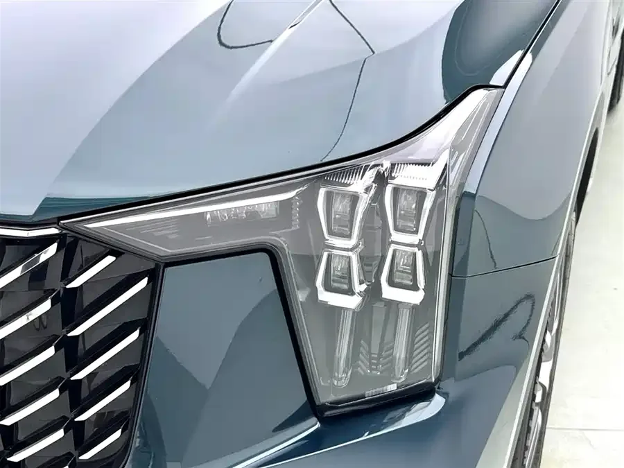 GAC Trumpchi GS8 Trumpchi GS8 2024 Navigator Series 2.0TGDI 2WD Luxury Intelligent Connected Edition 7-Seater 2024 — миниатюра 2
