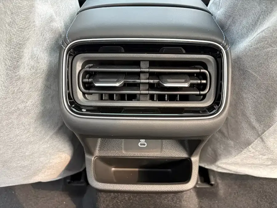Geely Xingrui Xingrui 2026 Dongfang Yao 1.5TD Kunlun Edition 2026 — миниатюра 4