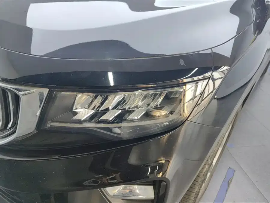 Geely Okavango Haoyue 2022 1.8TD DCT Luxury 7-seater 2022 — миниатюра 2