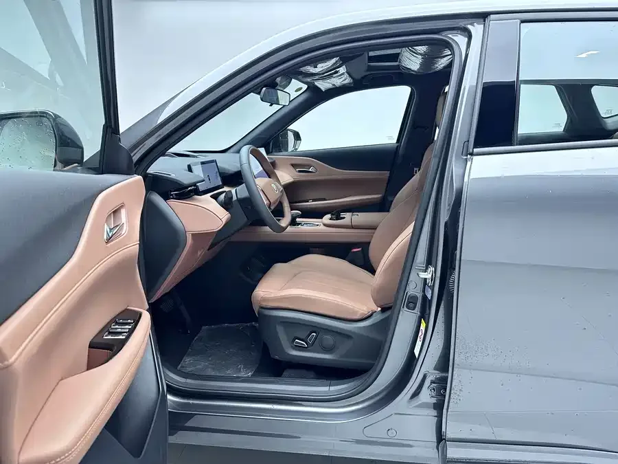 Changan UNI-Z PHEV Changan UNI-Z New Energy 2024 Blue Whale iDD 125km Leading Model 2026 — миниатюра 3