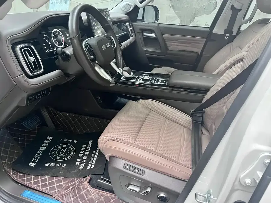 BAIC BJ60 Beijing Off-road BJ60 2022 2.0T May Day Edition Five Seats 2023 — миниатюра 4