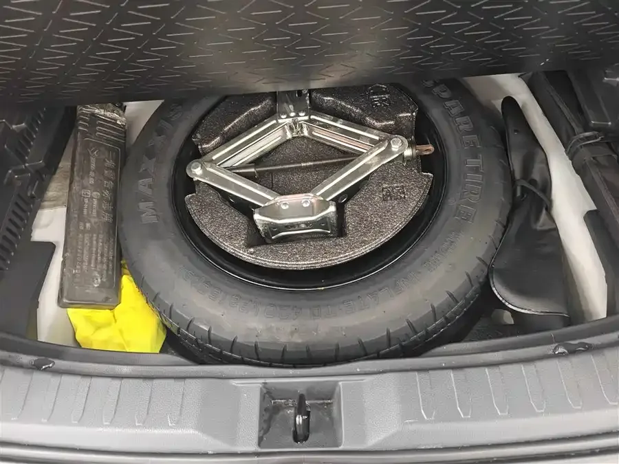 Toyota Wildlander Wildlander 2023 2.0L CVT 4WD Luxury PLUS Edition 2023 — миниатюра 5