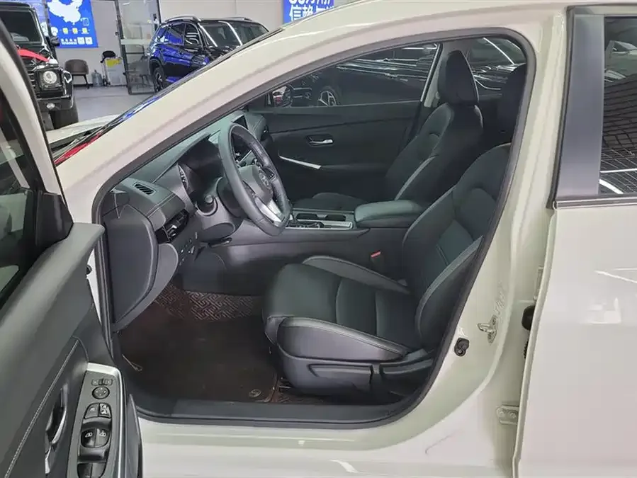 Nissan Sylphy Sylphy 2022 1.6L XL CVT Enjoy Edition 2022 — миниатюра 3