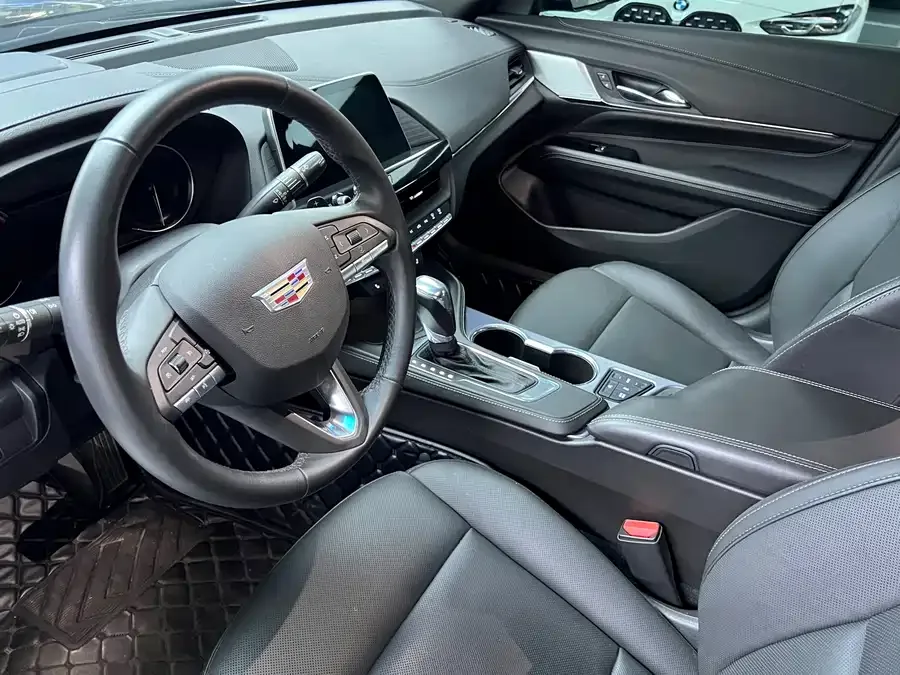 Cadillac CT4 2022 28T luxury model 2022 — миниатюра 2