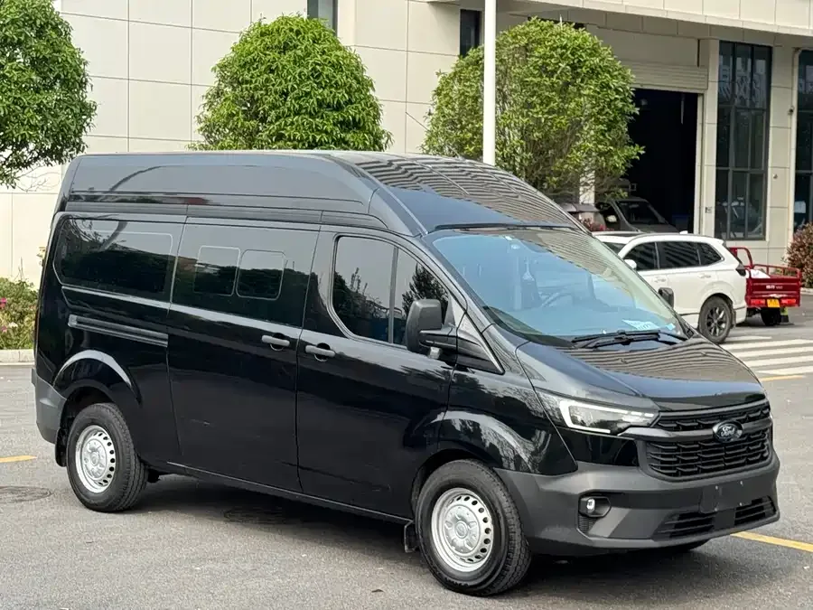 Ford Transit Transit 2023 2.0T diesel manual multi-purpose commercial vehicle center axle center roof 5/6 seats 2023 — миниатюра 3