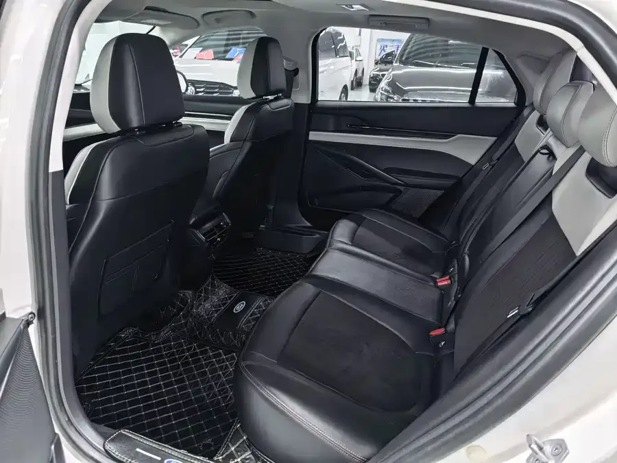 Ford Mondeo Mondeo 2022 facelift EcoBoost 245 Fashion Edition 2022 — миниатюра 2