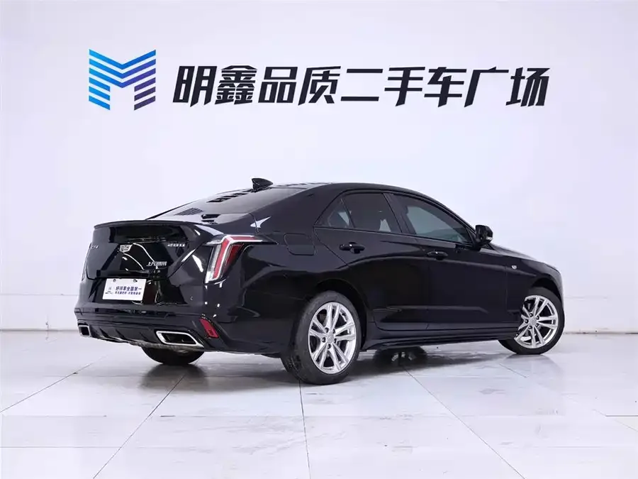 Cadillac CT4 2022 28T Fashion Model 2022 — миниатюра 4