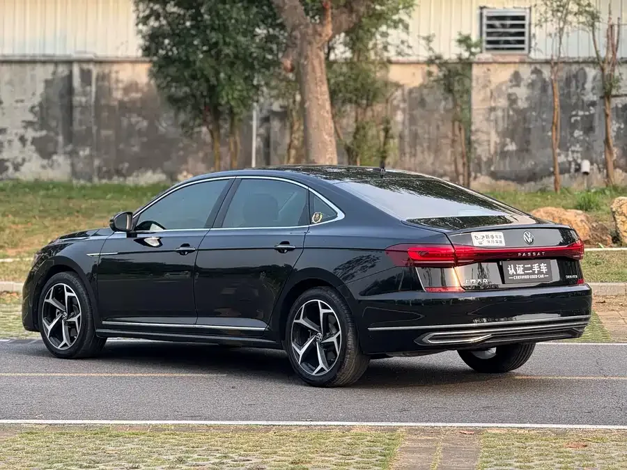 Volkswagen Passat Passat 2024 380TSI Starry Sky Deluxe Edition 2024 — миниатюра 4