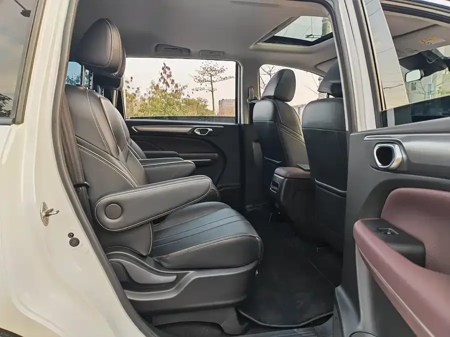 GAC Trumpchi M6 Trumpchi M6 2023 PRO 270T DCT Luxury Edition 2025 — миниатюра 4
