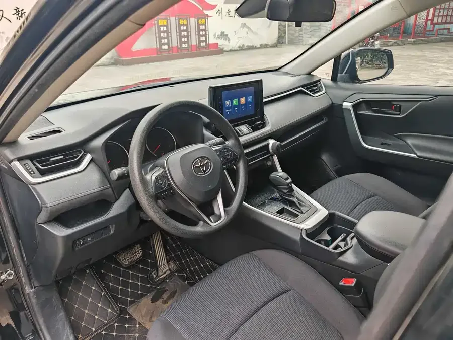 Toyota RAV4 RAV4 Rongfang 2022 2.0L CVT 2WD Urban Edition 2023 — миниатюра 3