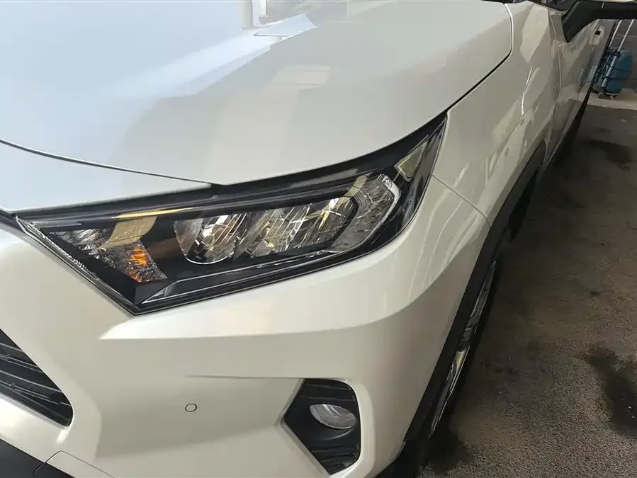 Toyota RAV4 RAV4 Rongfang 2022 2.0L CVT 2WD Fashion PLUS Edition 2022 — миниатюра 2