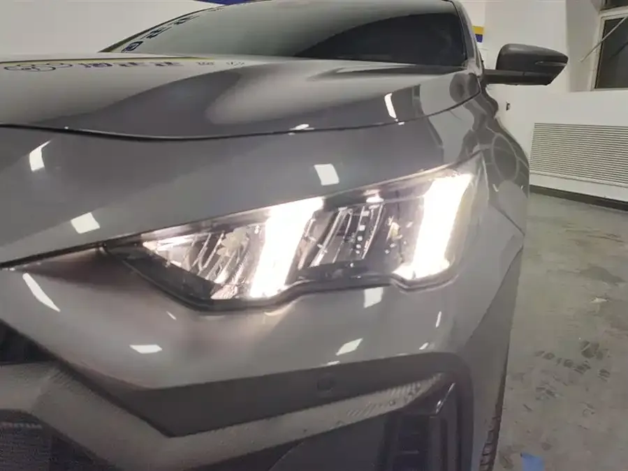 GAC Trumpchi Shadow Leopard Shadow Leopard 2023 270T DCT J16 Edition 2023 — миниатюра 2