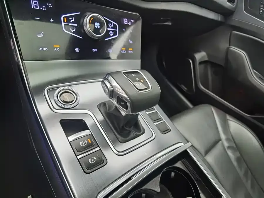 Hongqi H5 Hongqi H5 2022 Classic Model 1.8T Automatic Intelligent Connection Flagship Edition 2023 — миниатюра 4