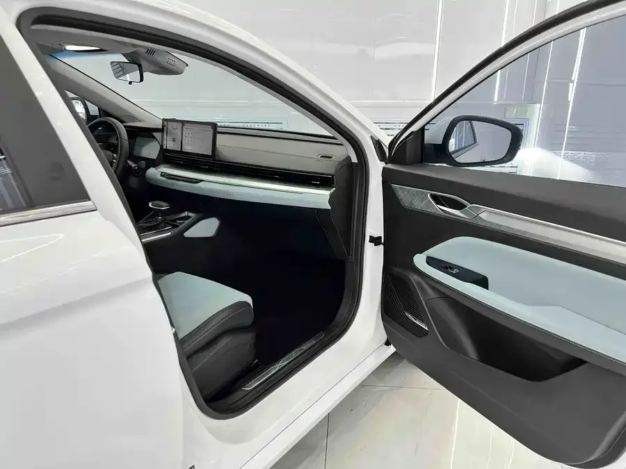 Geely Emgrand L Emgrand L 2022 1.4T CVT Supreme 2022 — миниатюра 5