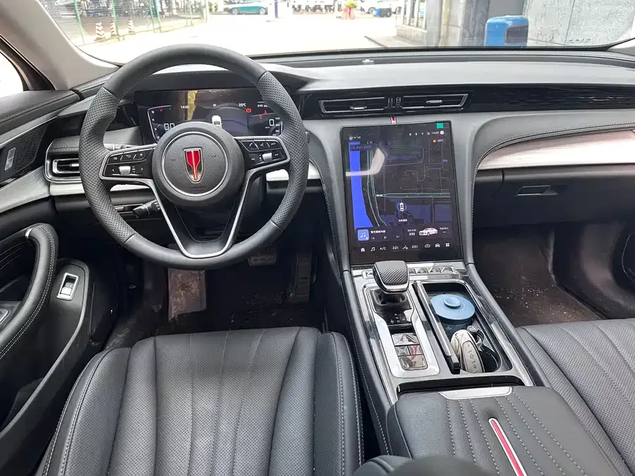 Hongqi H5 Hongqi H5 2024 1.5T DCT Zhilian Qiyue Edition 2024 — миниатюра 2