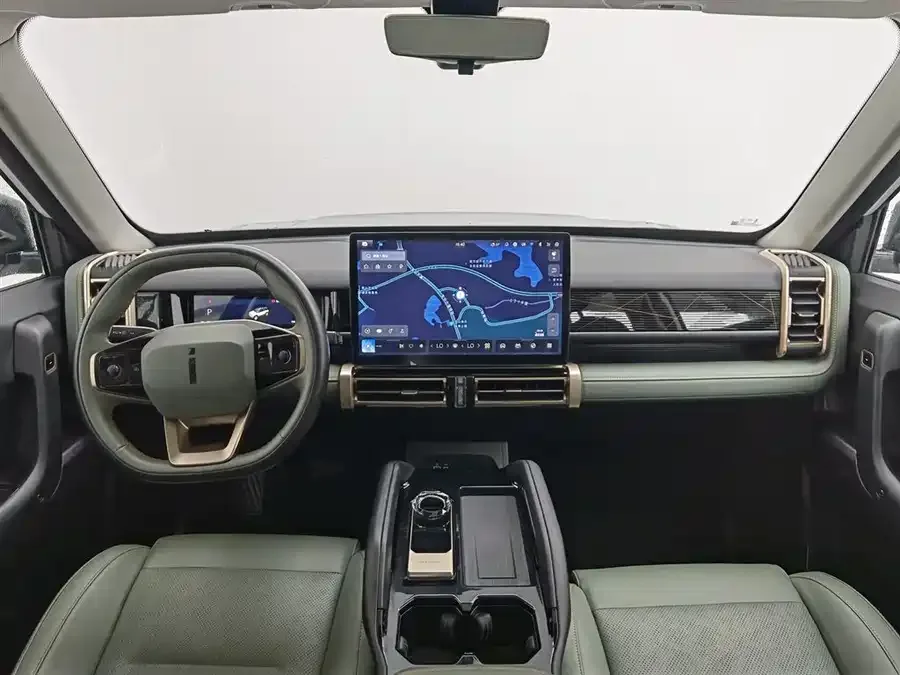 iCAR 03 iCAR 03 2024 472km 4WD long-range version 2024 — миниатюра 2