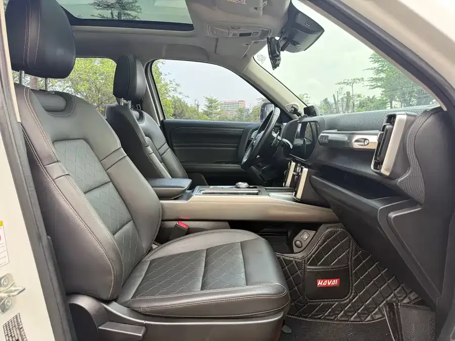 Haval Big dog Haval Big Dog 2022 1.5T DCT 2WD Labrador Edition 2022 — миниатюра 4