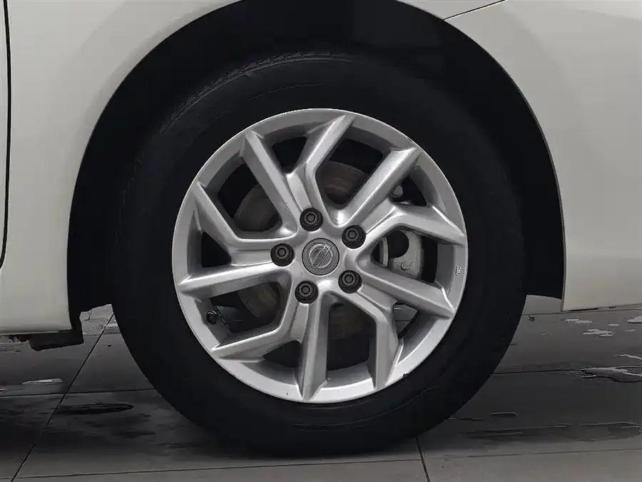 Nissan Tiida Tiida 2024 1.6L CVT cool version 2023 — миниатюра 5