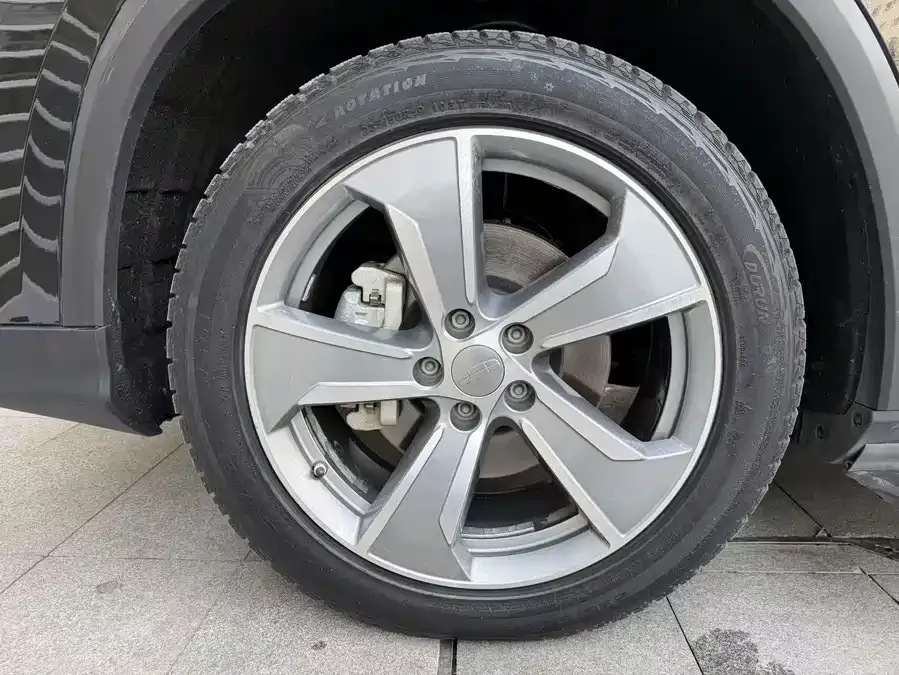 Geely Haoyue L Haoyue L 2023 2.0T DCT Premium Edition 2023 — миниатюра 4
