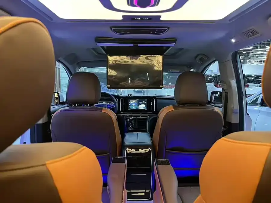 GAC Trumpchi M8 Trumpchi M8 2023 Lingxiu Series 390T Deluxe Edition 2022 — миниатюра 5