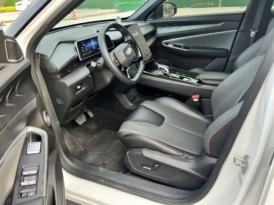 Geely Atlas Boyue 2023 Boyue COOL 1.5TD Smart Link + 2024 — миниатюра 2