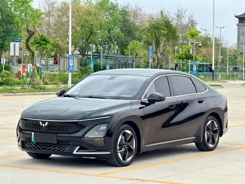 Wuling Starlight 2024 buy in Moscow