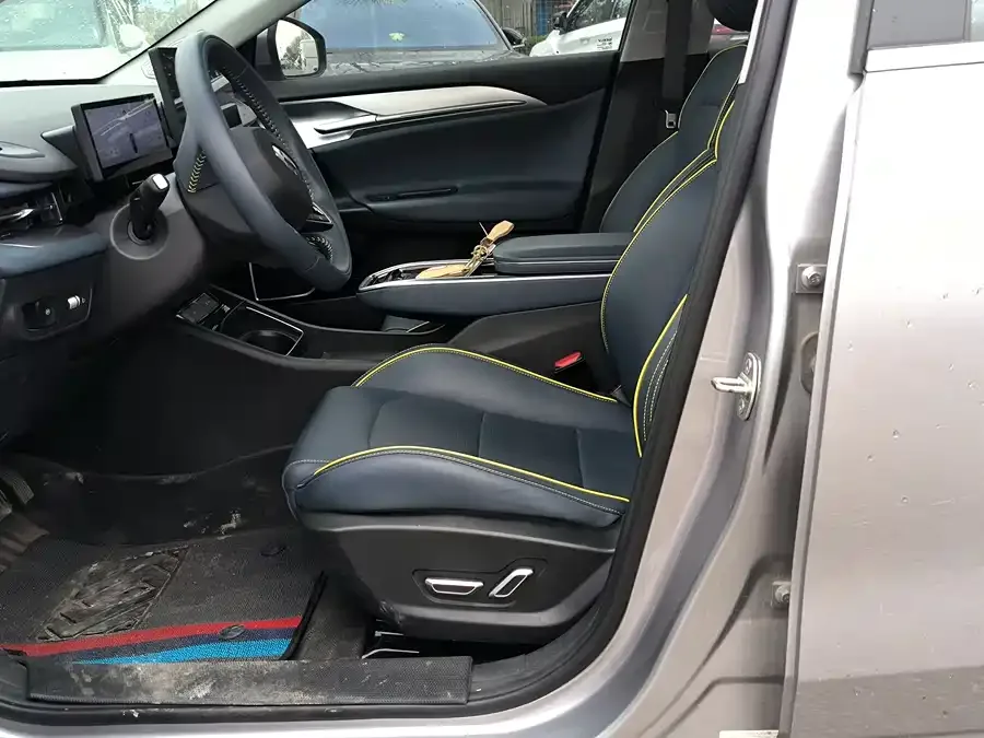 Geely G6 Geely Geometry G6 2024 500KM Premium Model 2024 — миниатюра 2