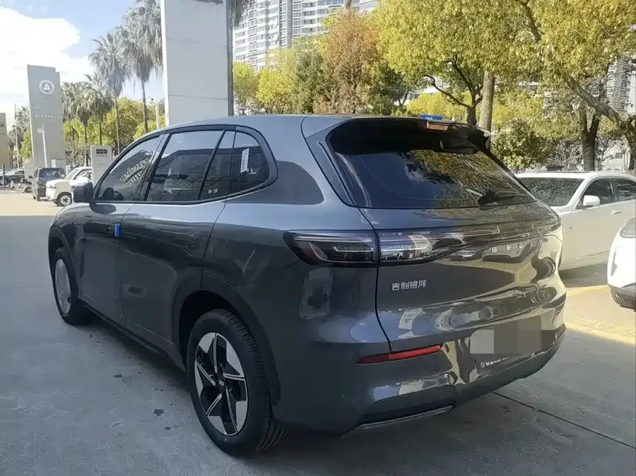 Geely Galaxy E5 Galaxy E5 2026 530km Launch Edition 2026 — миниатюра 3