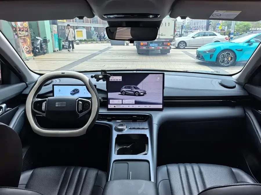 Geely Galaxy E5 Galaxy E5 2024 440km Sailing Edition 2025 — миниатюра 2