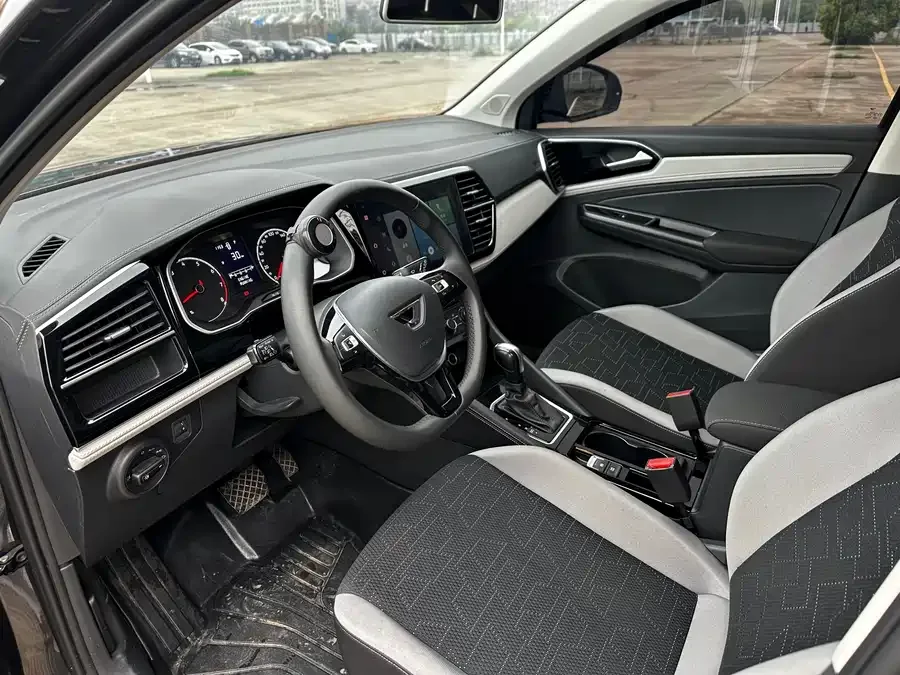 Jetta VS5 Jetta VS5 2024 280TSI Automatic Glory High Gloss Edition 2025 — миниатюра 3